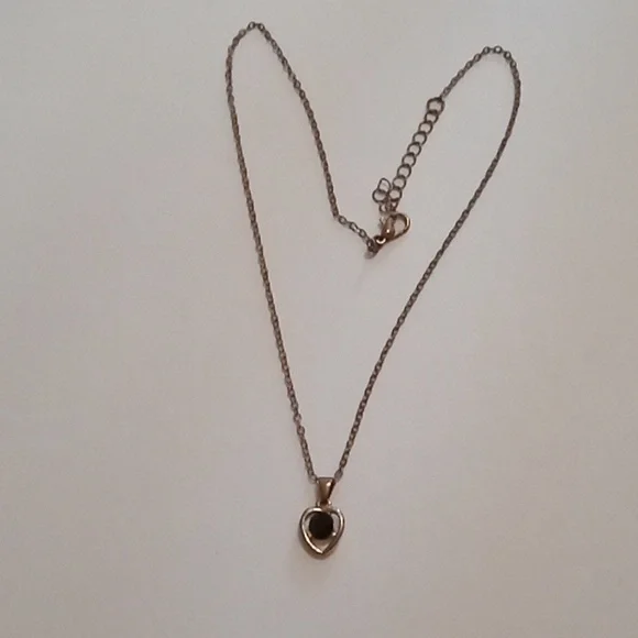 #1110. 5 Piece Assorted Gold Toned Pendant And Faux Pearl Necklace Bundle - Picture 7 of 10